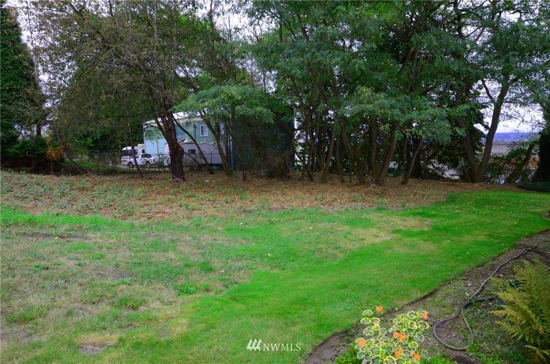 3 3rd Ave - Photo 1