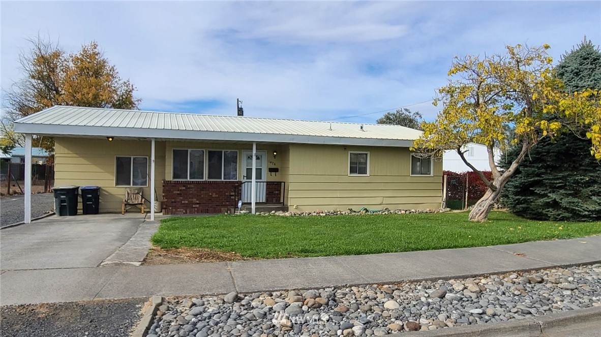 1476 Sunset Drive - Photo 1