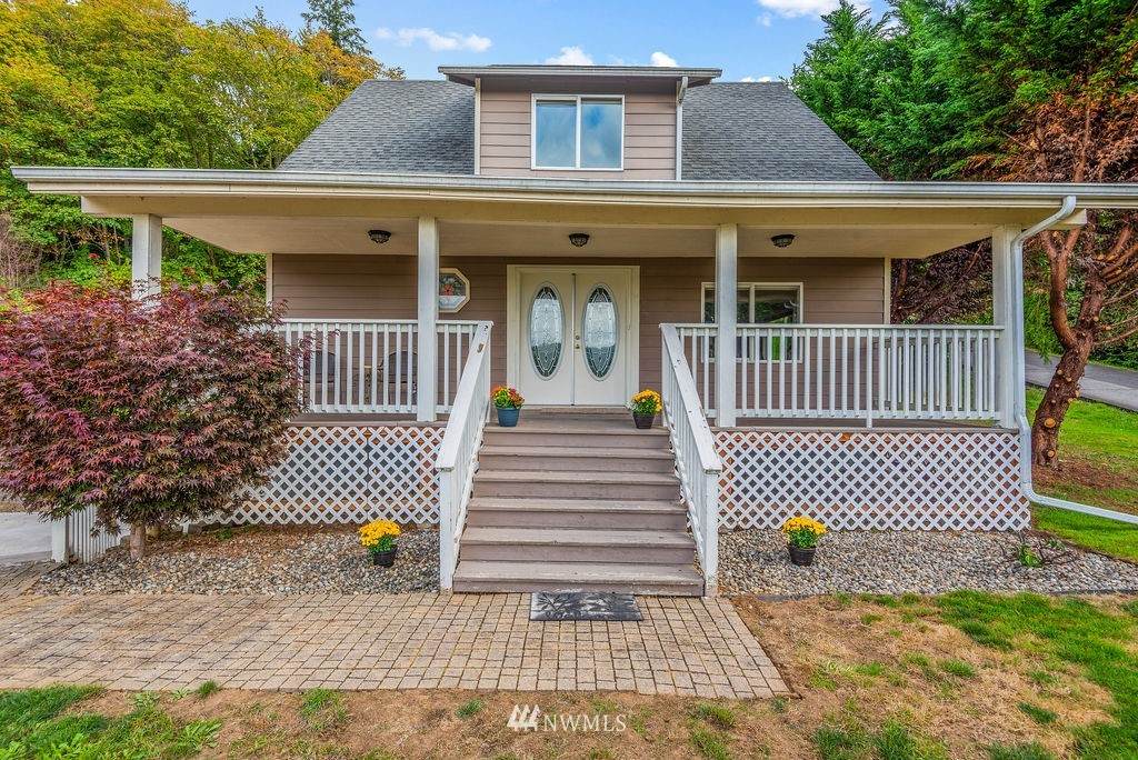 4316 Pacific Way - Photo 1