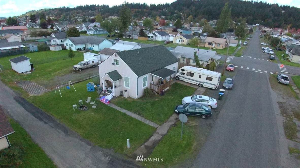 244 11th Street - Photo 1