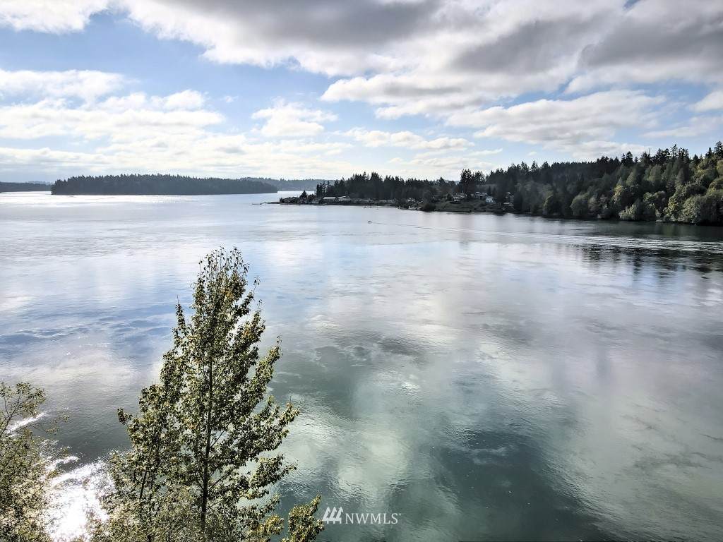 721 Benson Loop - Photo 1