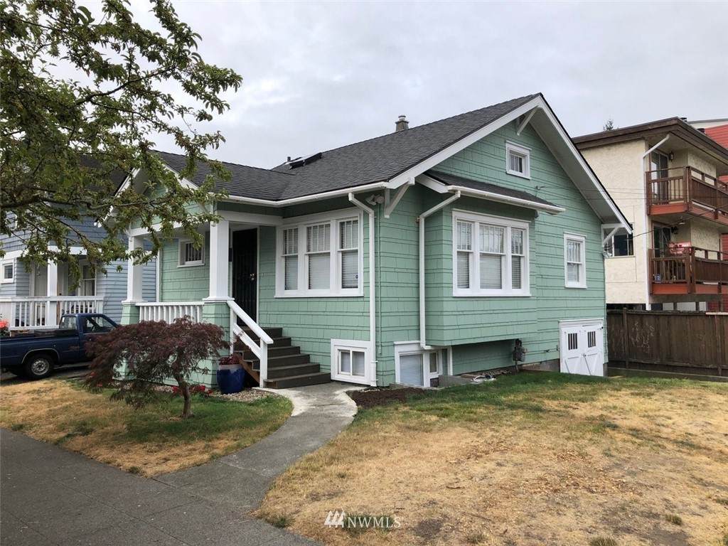 5715 17th Avenue - Photo 1