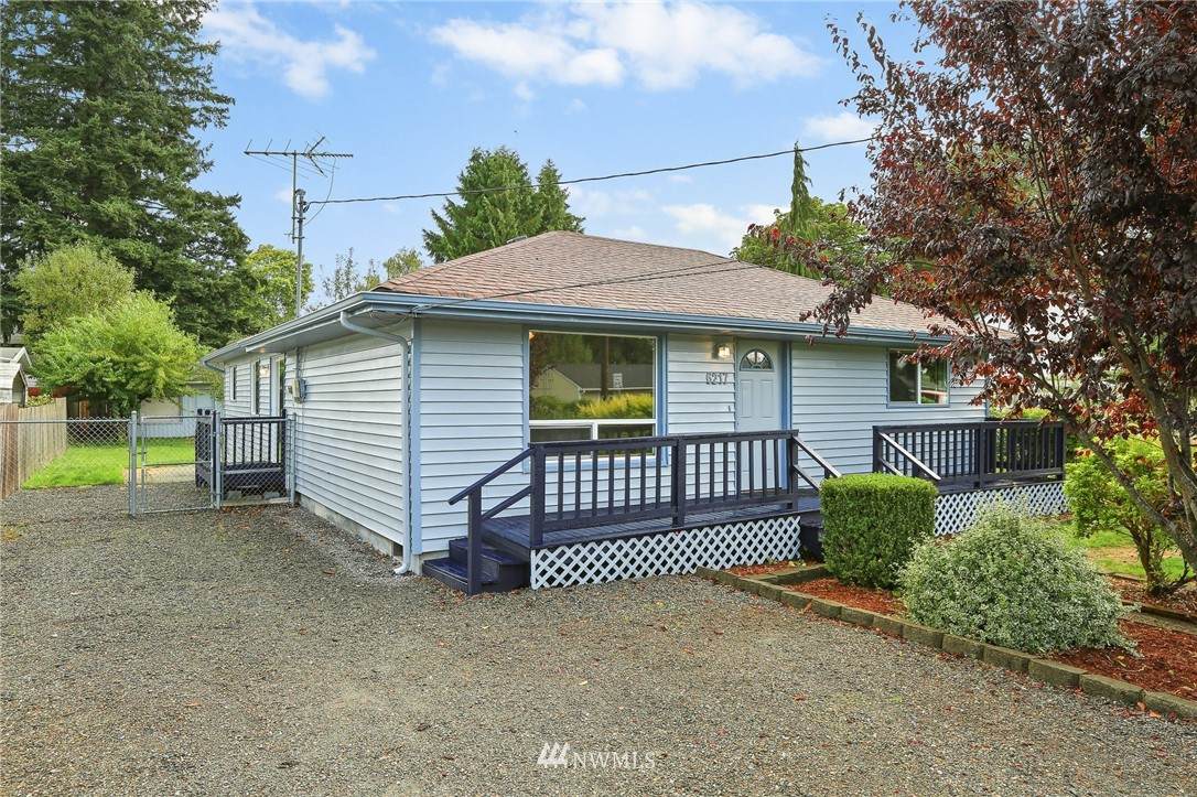 6217 Beech Street - Photo 1