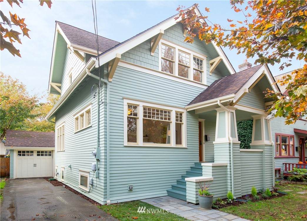 1023 61st Street - Photo 1