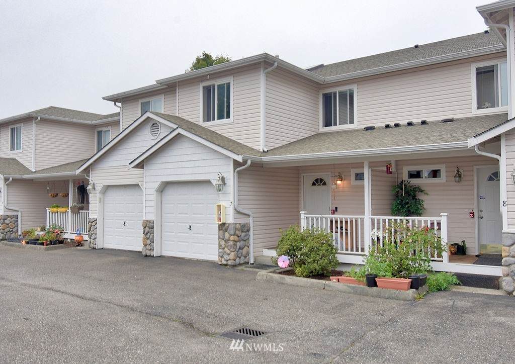 1025 90th Street - Photo 1