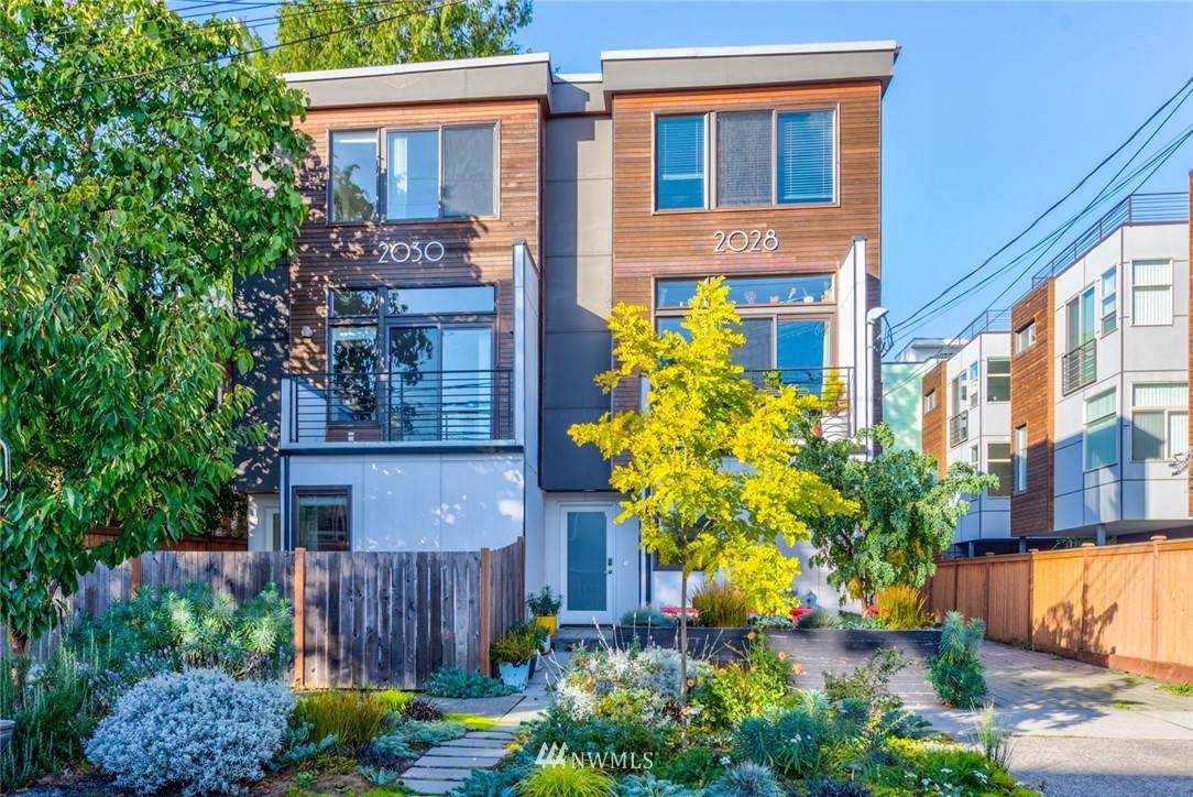 2030 62nd Street - Photo 1