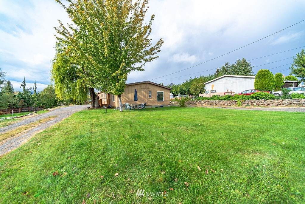330 Keller Avenue - Photo 1