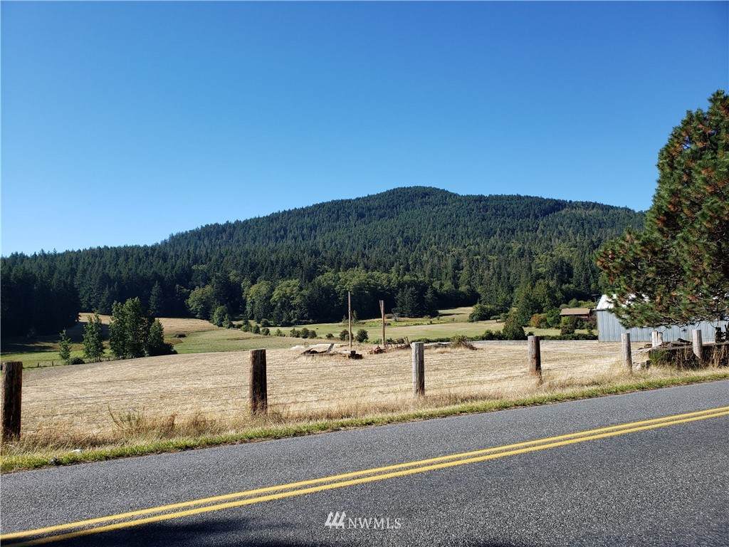 725 West Beach Road - Photo 1