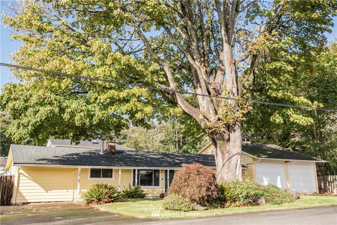 14904 Larch Way - Photo 1
