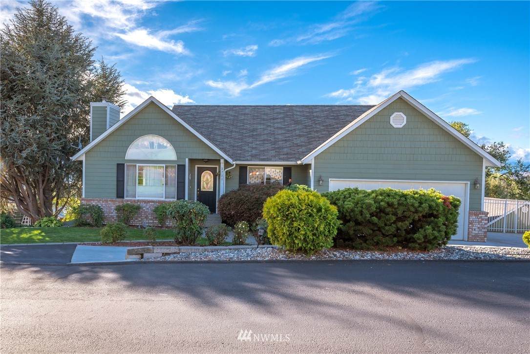 2711 Angel Lane - Photo 1