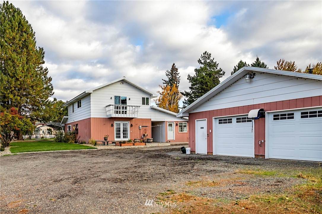 314 12th Street - Photo 1