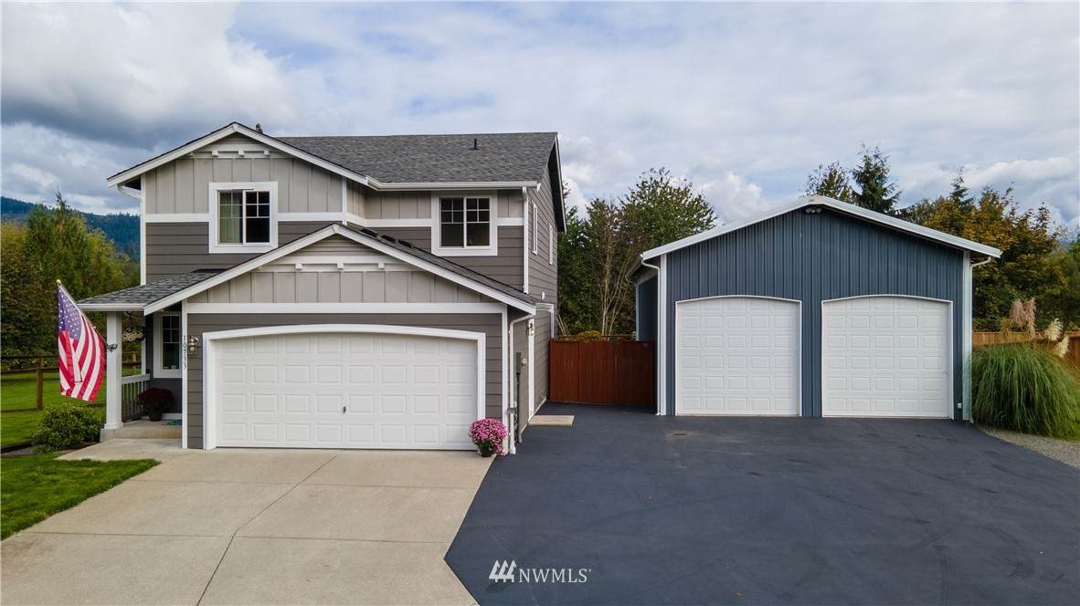 10733 189th Avenue - Photo 1