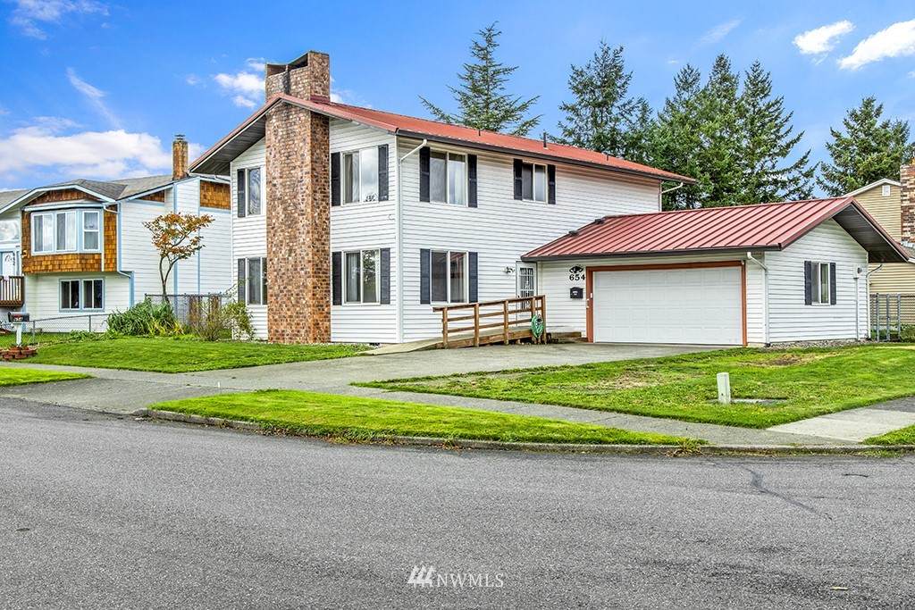 654 Harmony Lane - Photo 1