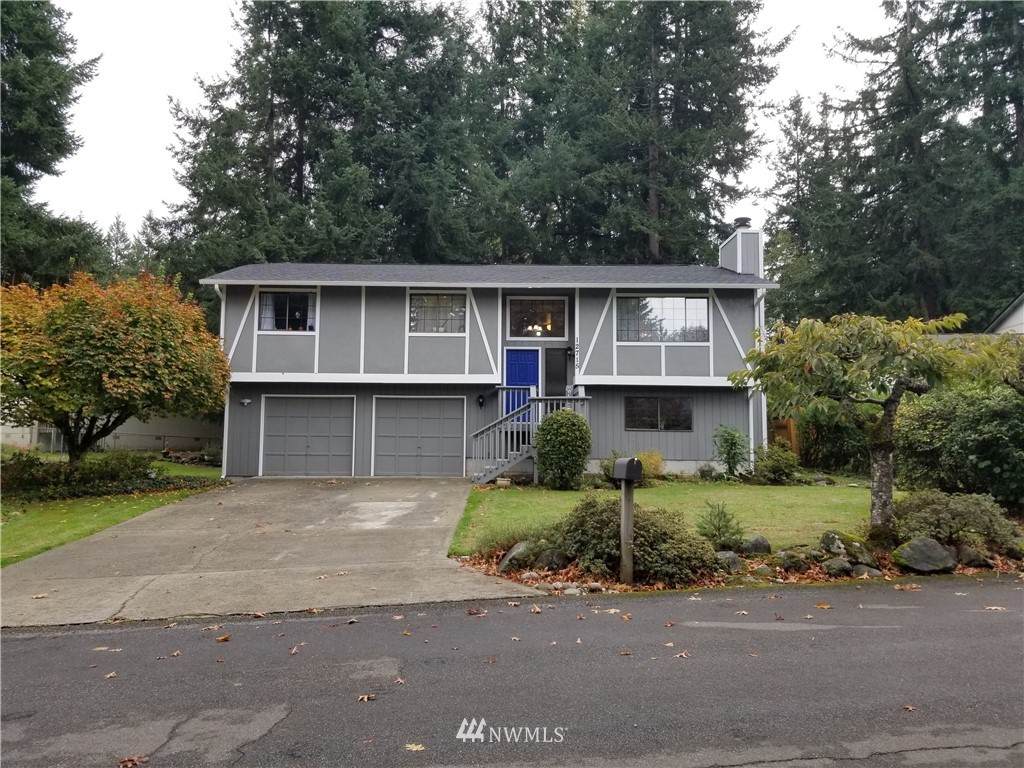 12715 Tatoosh Road - Photo 1