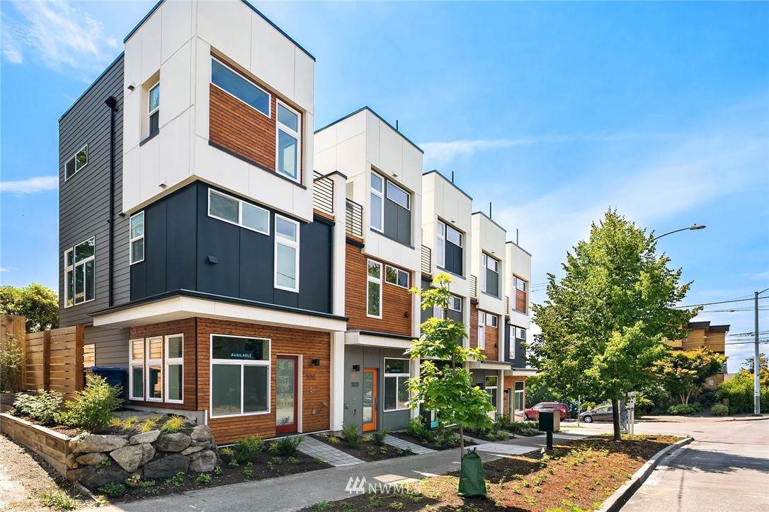 301 46th Street - Photo 1