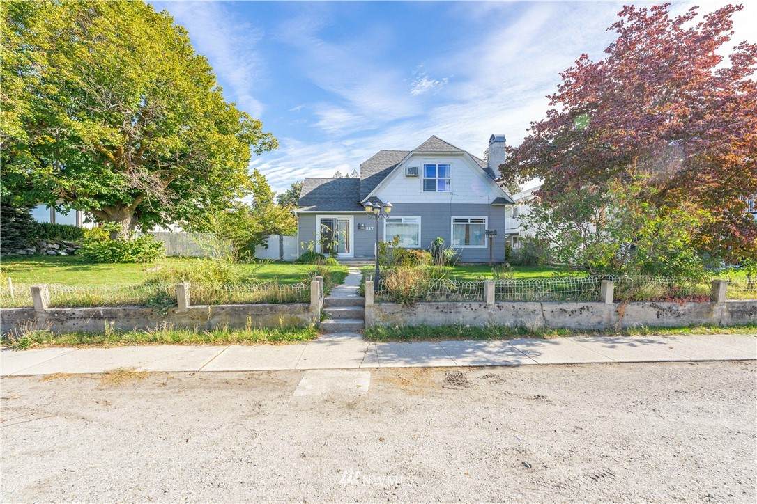 317 3rd Street - Photo 1