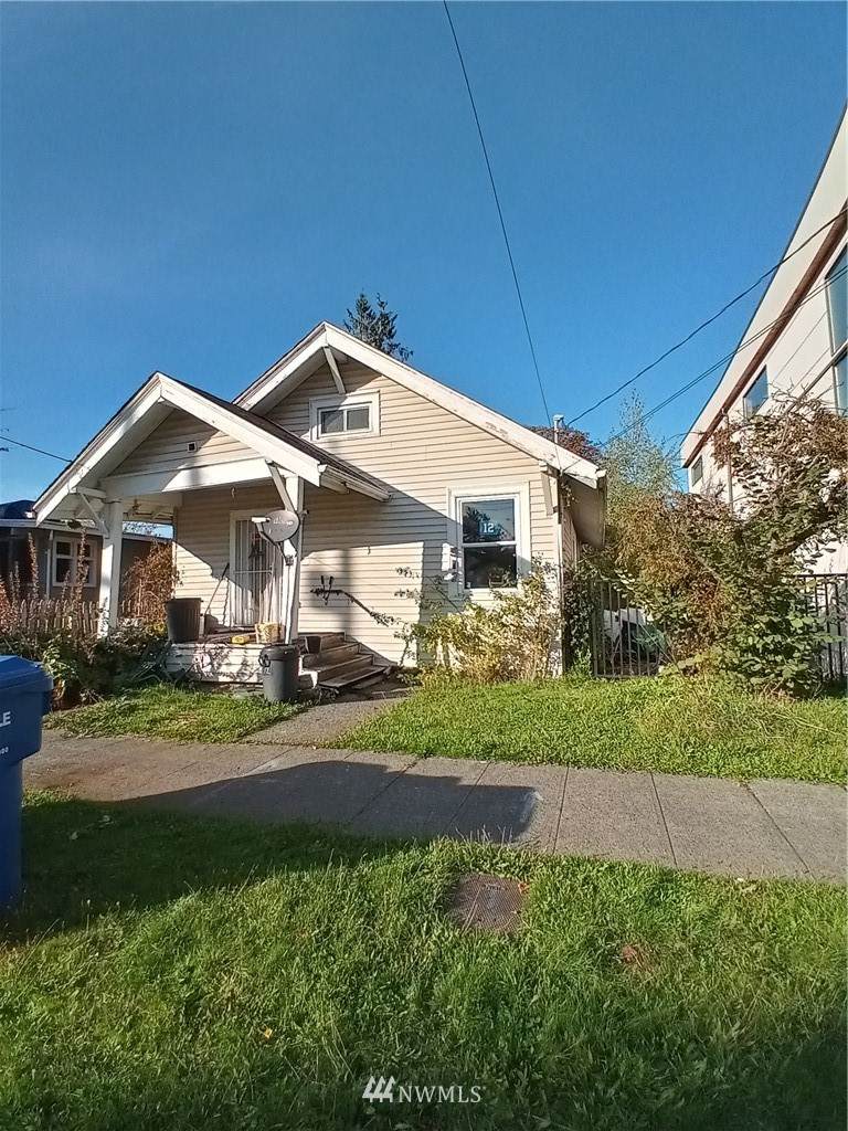 512 77th Street - Photo 1