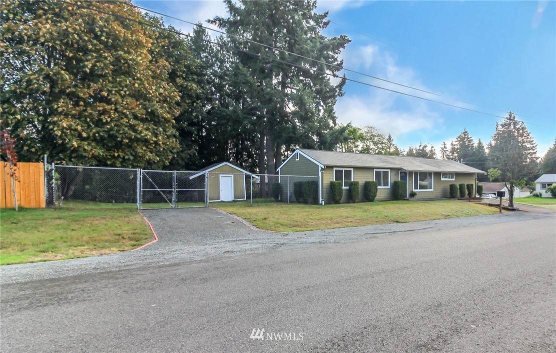 620 307th Street - Photo 1