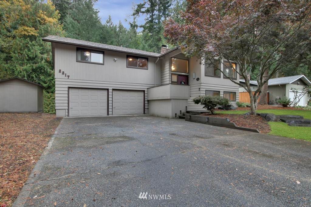 2217 Lakemoor Drive - Photo 1
