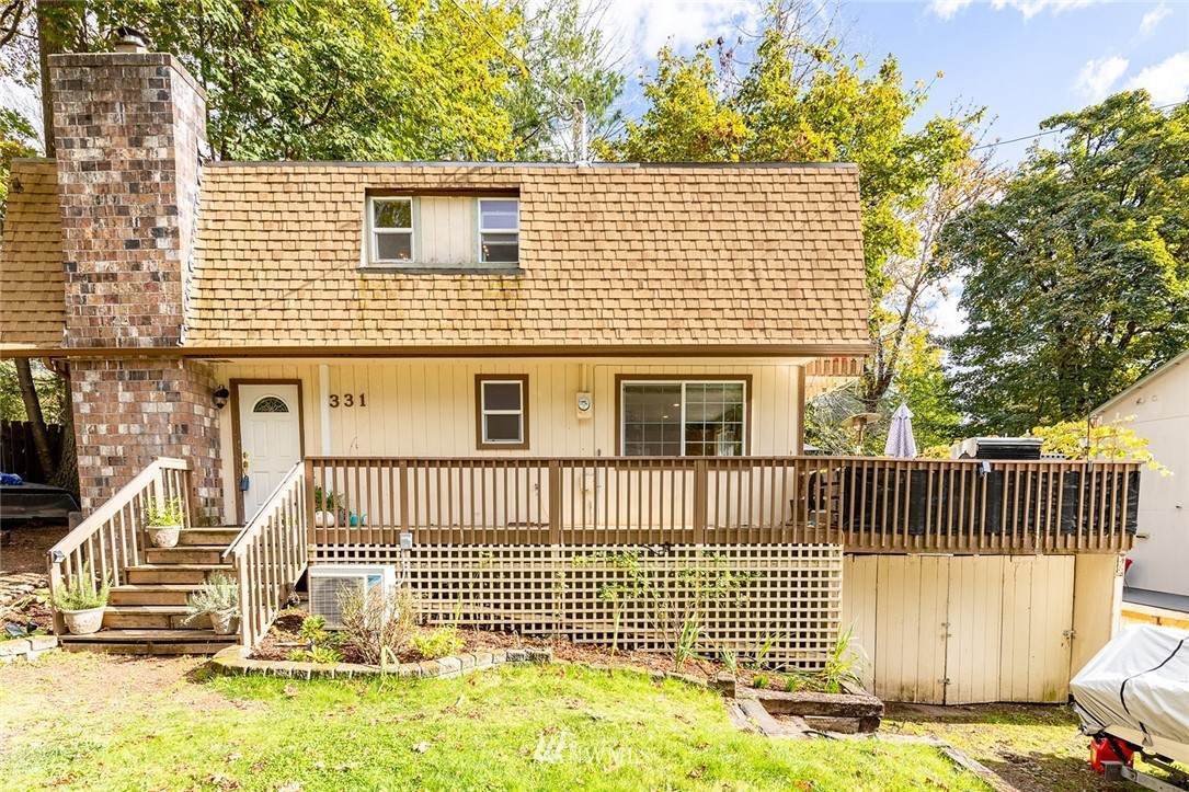 331 Parkway Boulevard - Photo 1