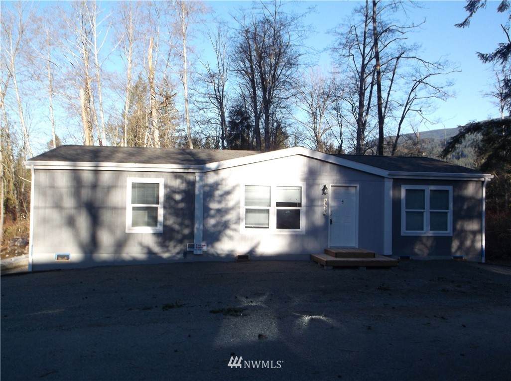 41627 Goldbar Boulevard - Photo 1