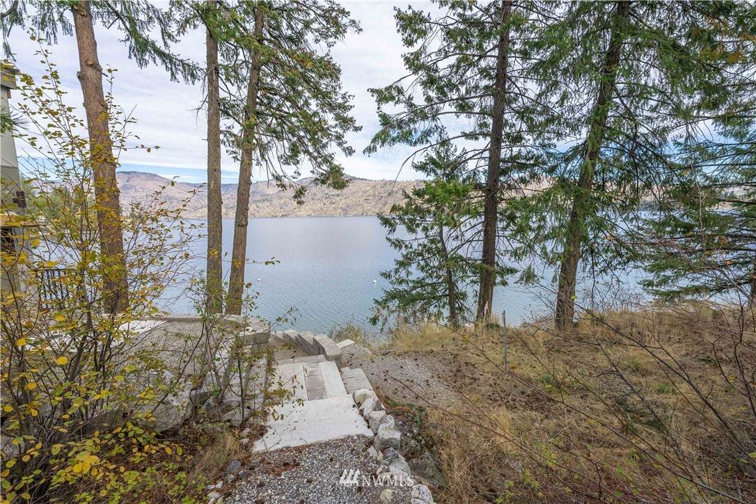 13389 Lakeshore Road - Photo 1