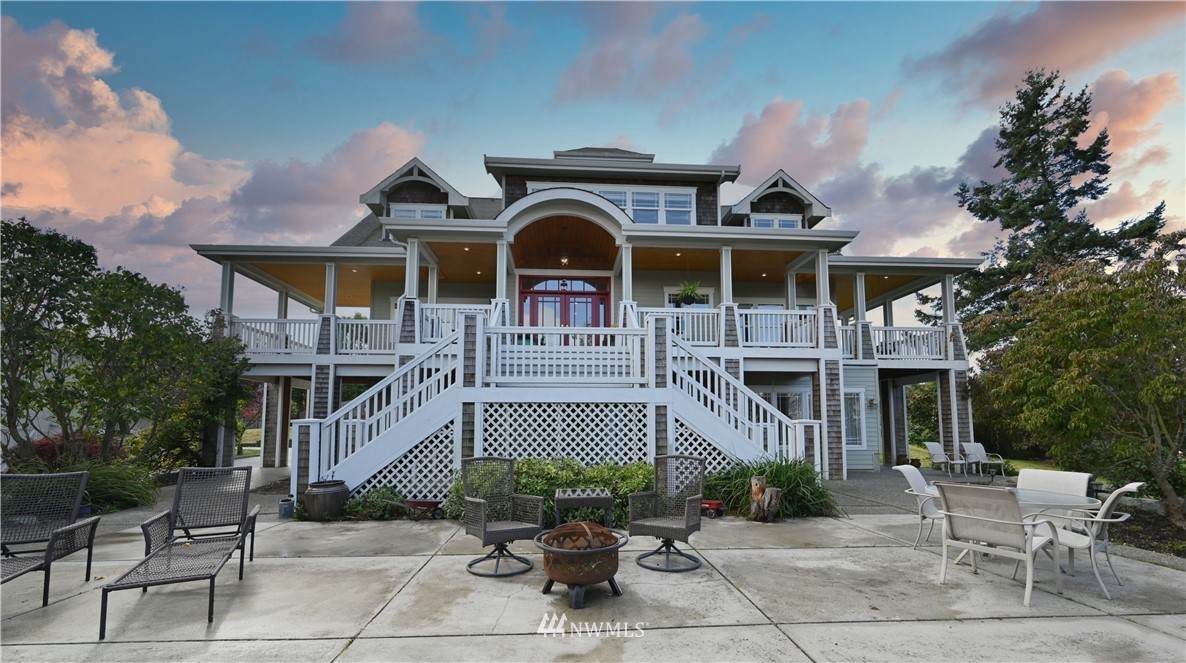 221 Belvedere Street - Photo 1