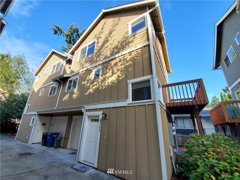 3014 137th Street - Photo 1