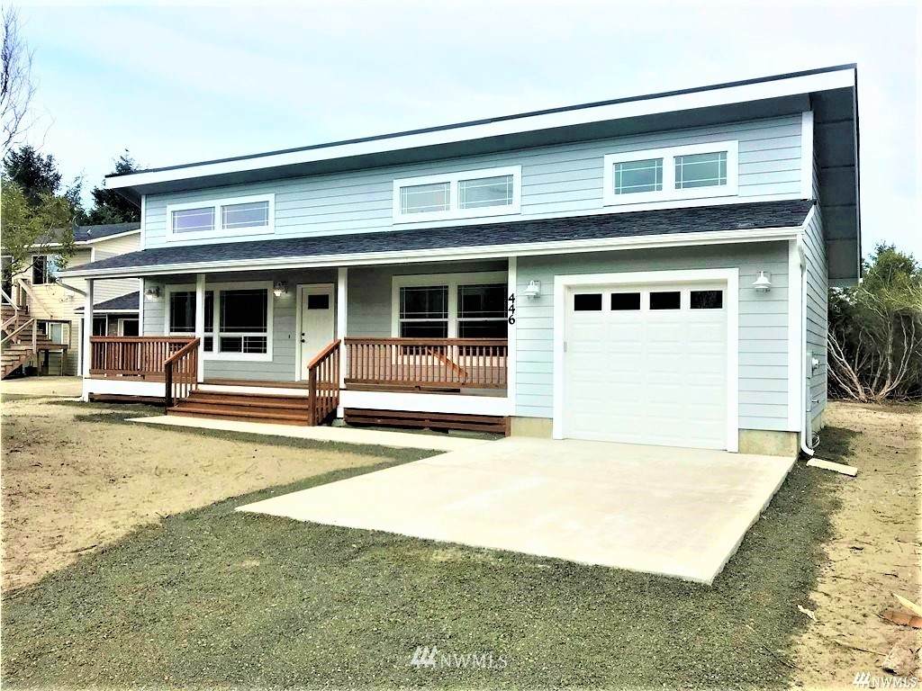 369 Sextans Avenue - Photo 1