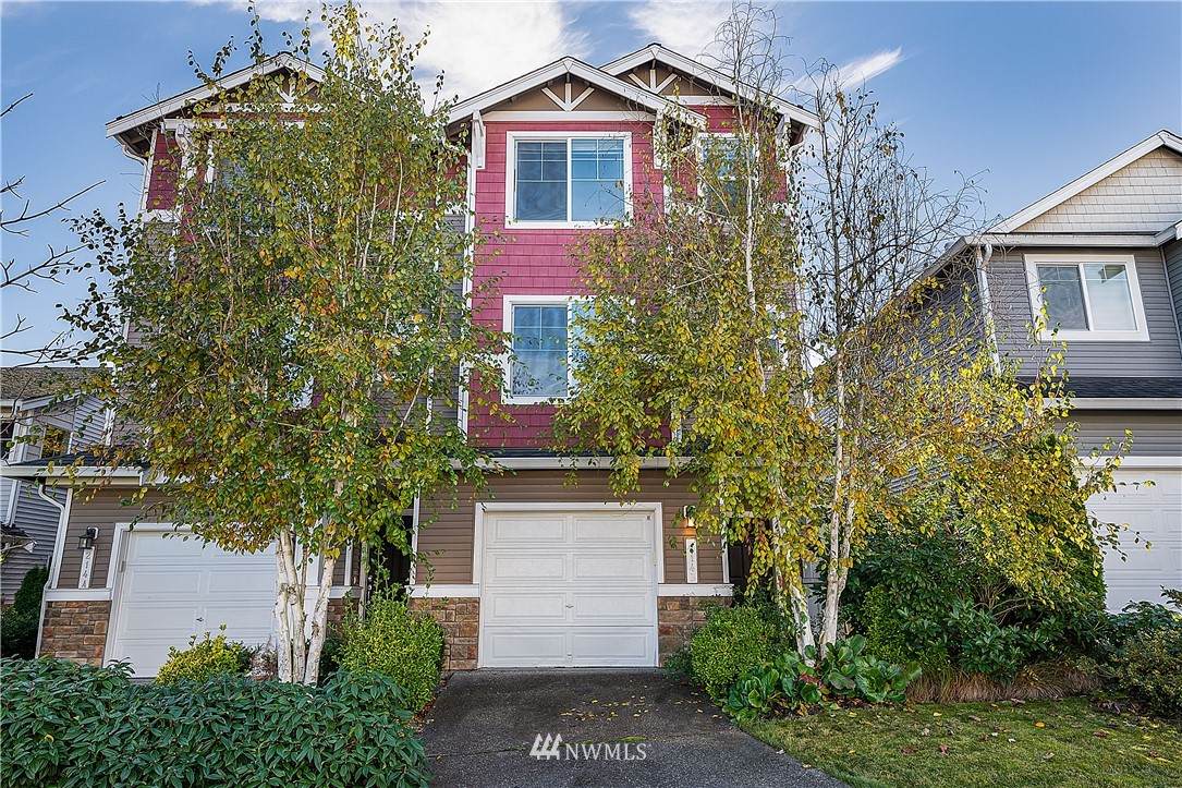 214 127th Street - Photo 1