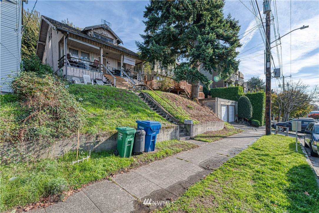 2052 14th Avenue - Photo 1