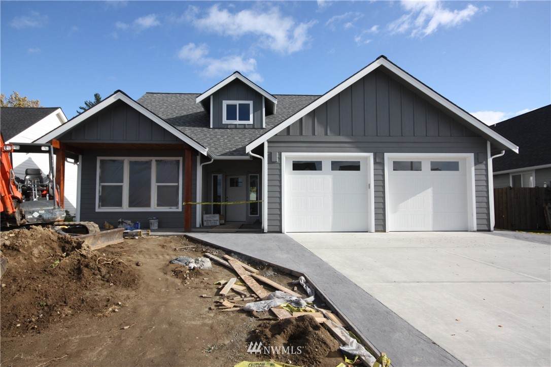 2214 Berryman Loop - Photo 1