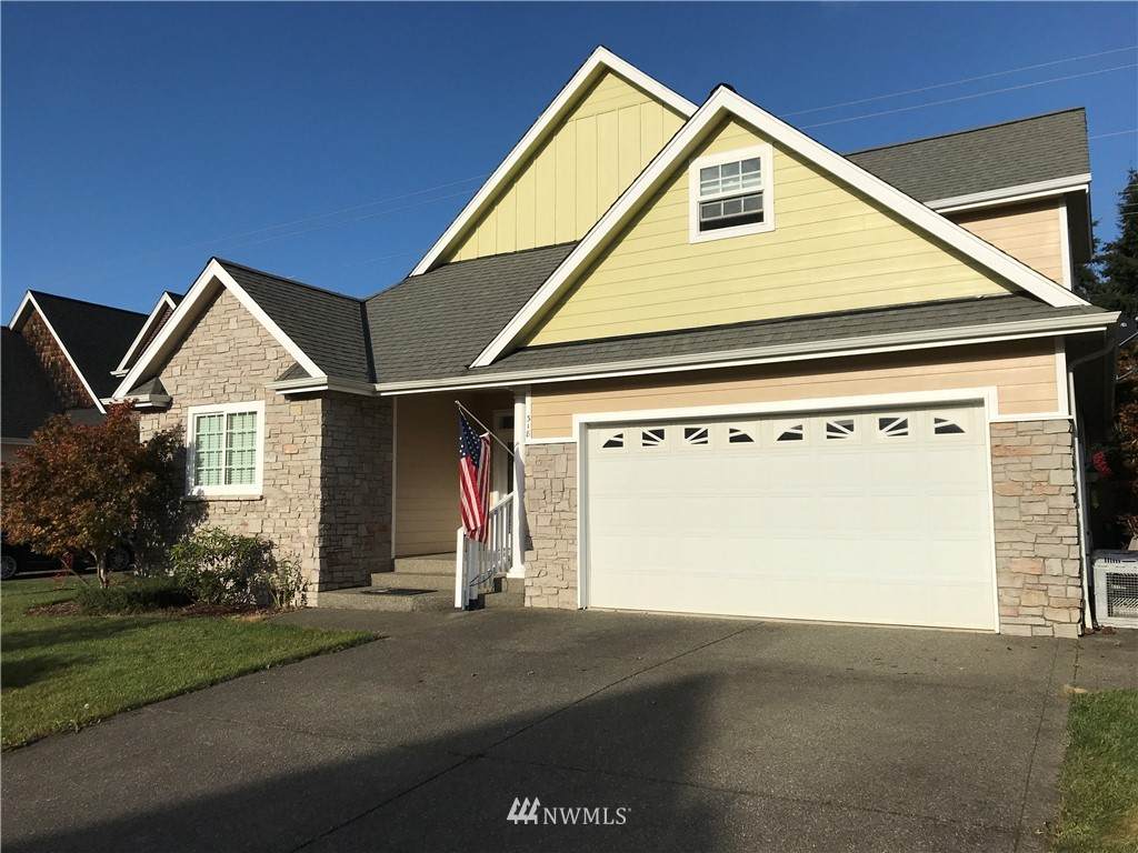 318 Fenway Drive - Photo 1