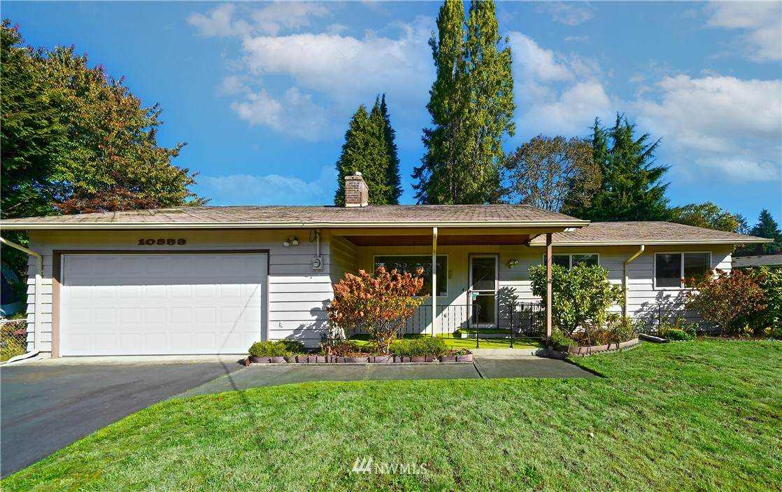 10853 110th Avenue - Photo 1