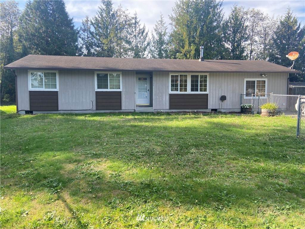12324 211th Avenue - Photo 1
