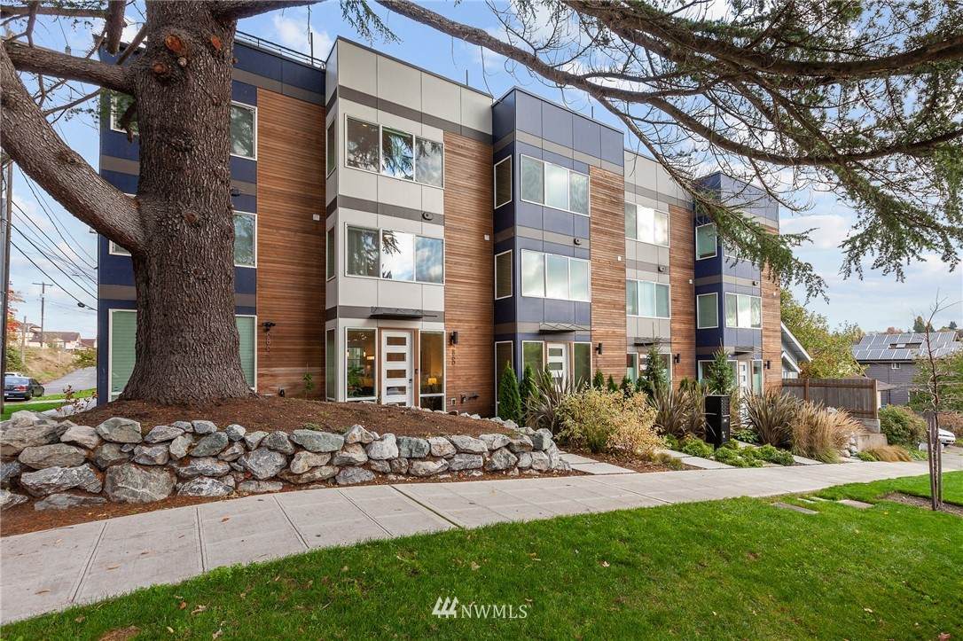 2860 Adams Street - Photo 1