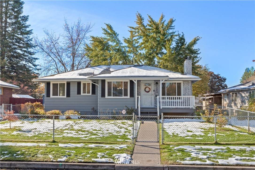 5809 Alameda Boulevard - Photo 1
