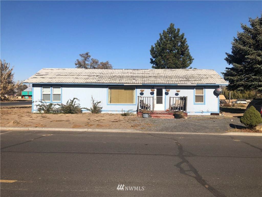 200 4th Avenue - Photo 1