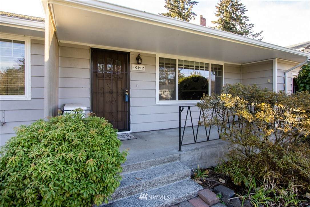 10412 Rainier Avenue - Photo 1