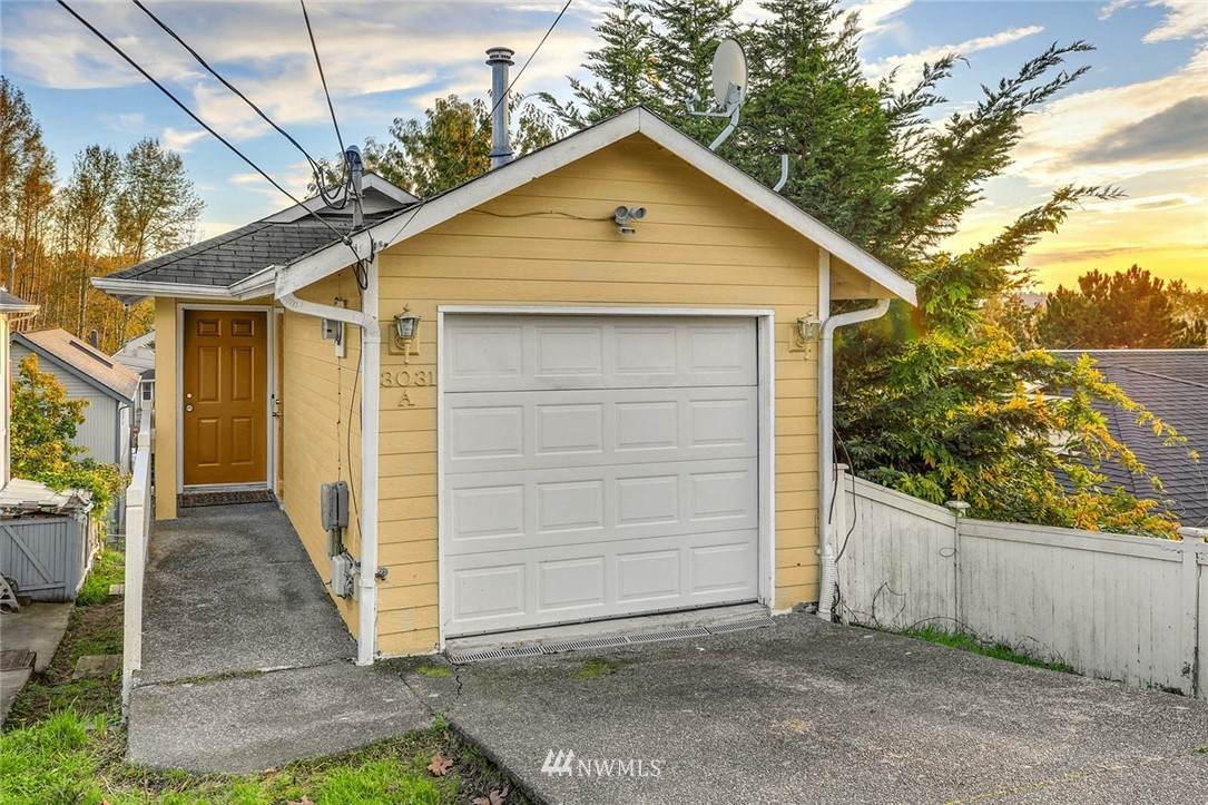 3031 Holden Street - Photo 1