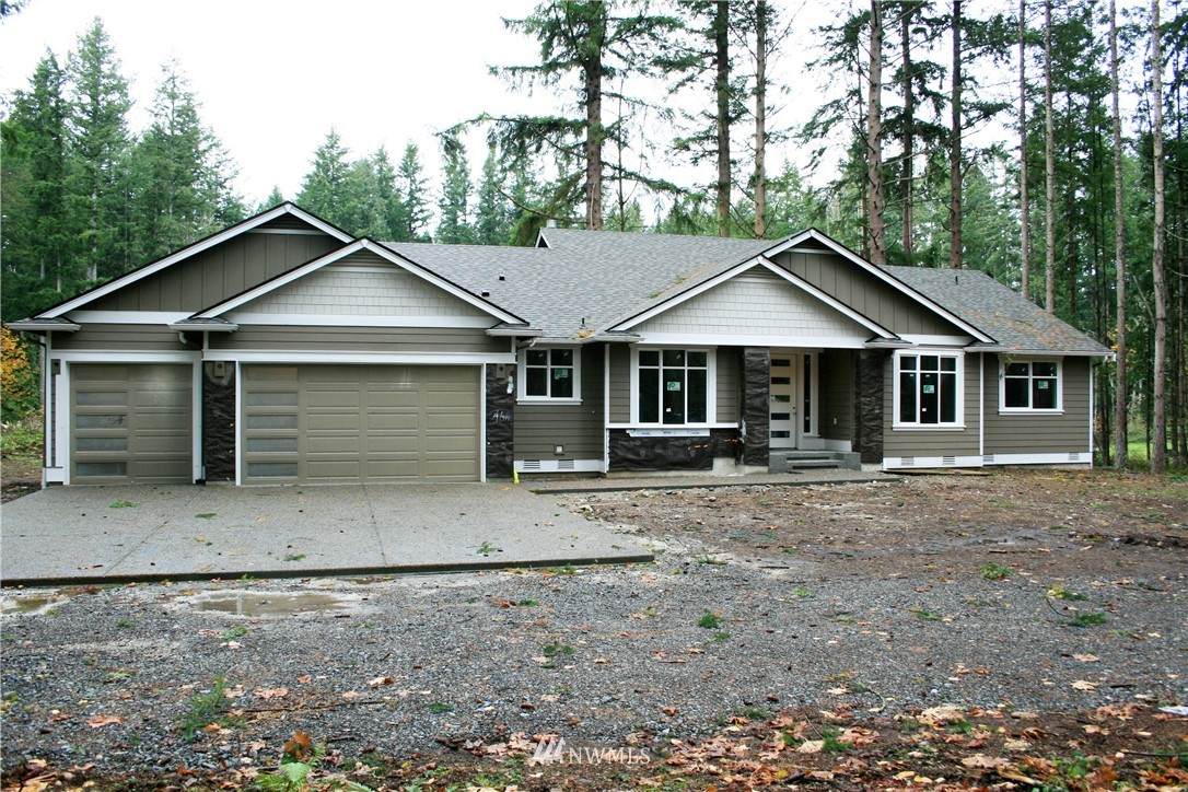 8909 Lakewood Road - Photo 1
