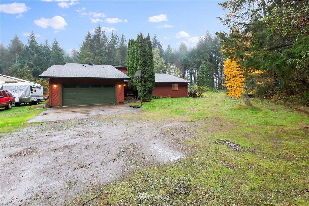 5000 Daisy Street - Photo 1