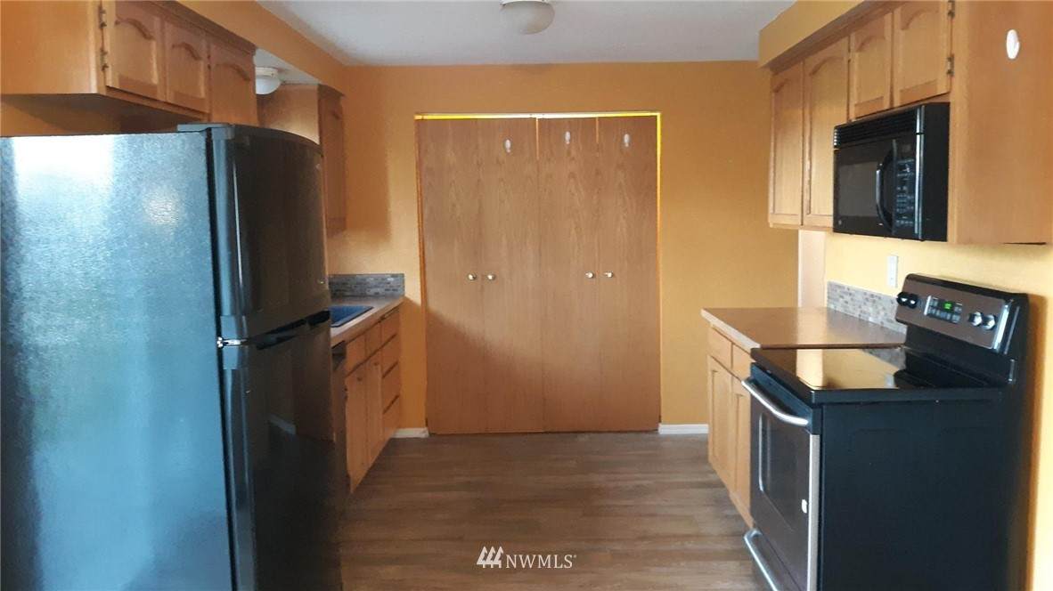 1086 Greenwood Street - Photo 1