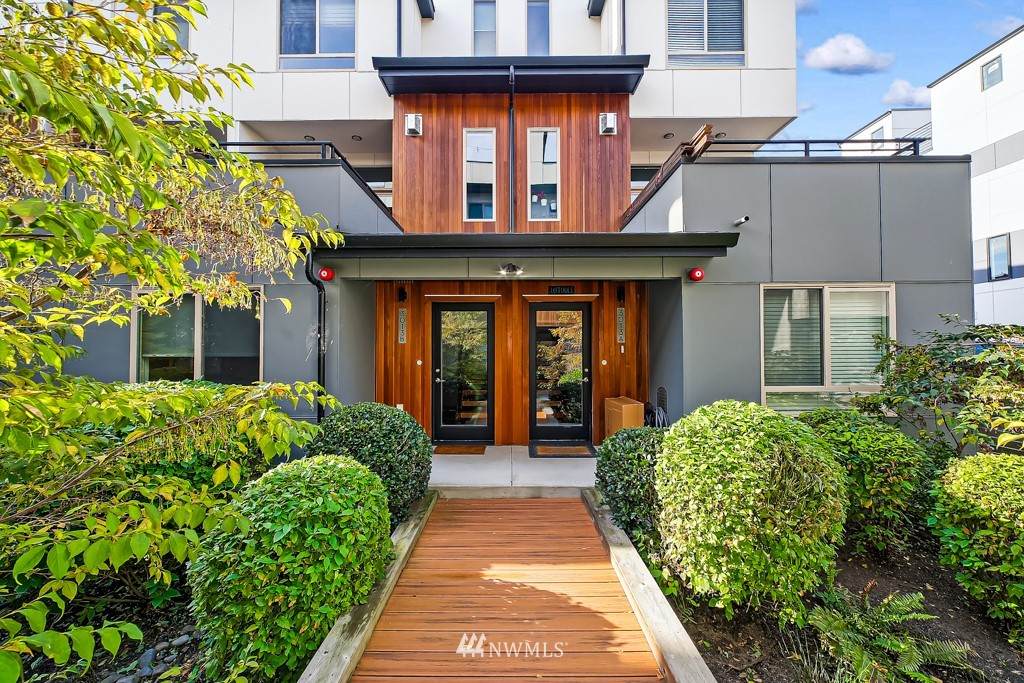 3013 60th Avenue - Photo 1