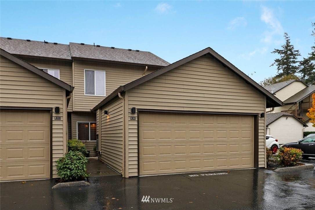 5264 121st Avenue - Photo 1