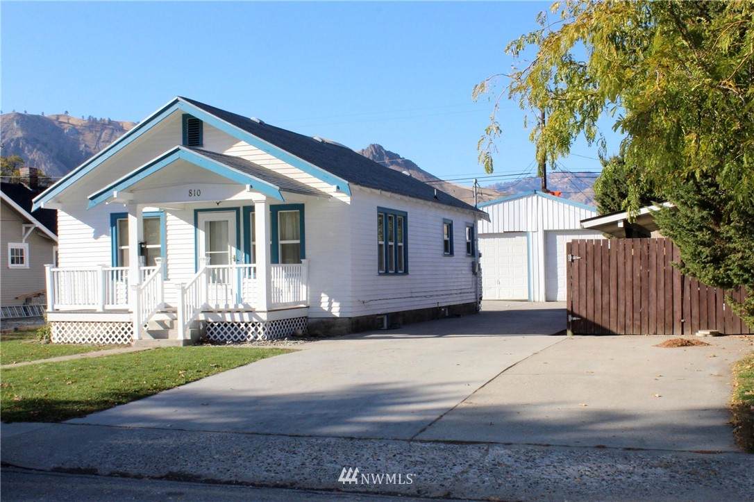 810 Monroe Street - Photo 1