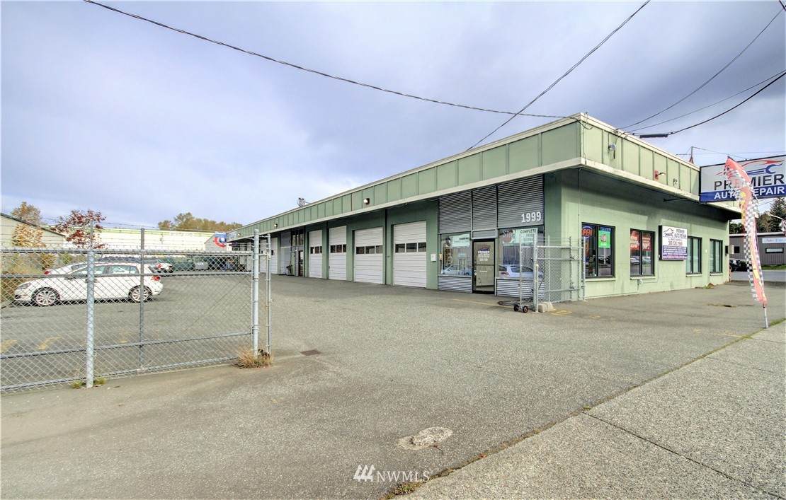 1999 Iowa Street - Photo 1