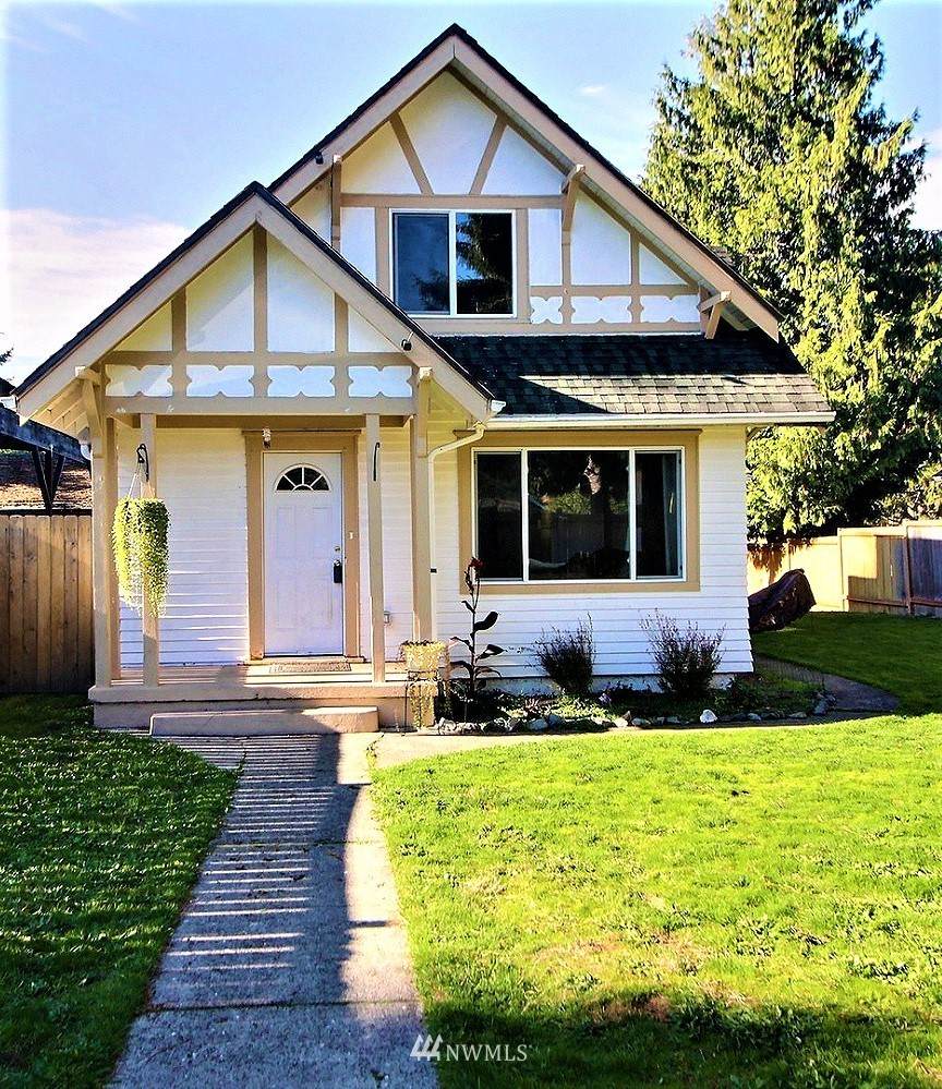 4520 F Street - Photo 1