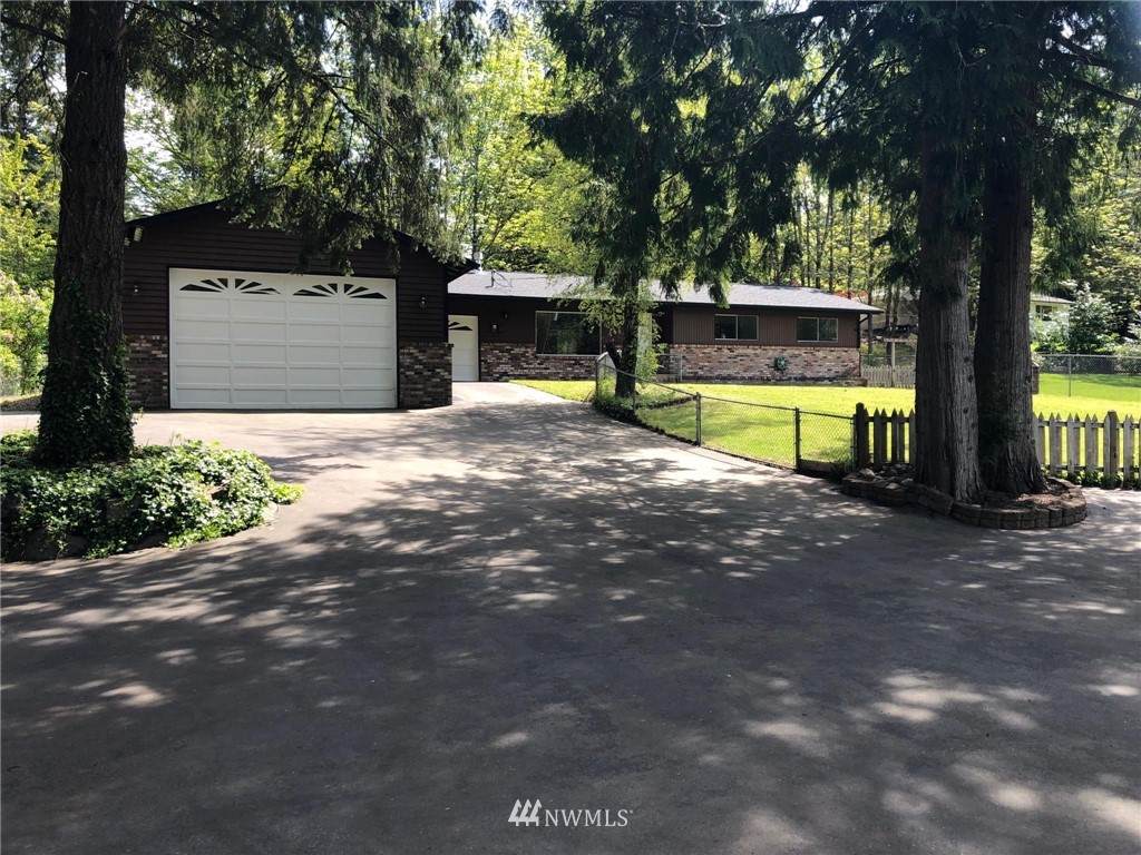 28613 225 Street - Photo 1