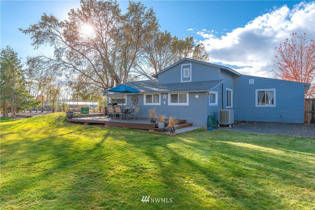 9915 W.8 Road - Photo 1